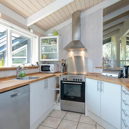 3 Bedroom Pet Friendly Home In Hadsund * Hadsund